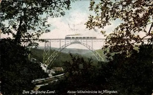 Ak Müngsten an der Wupper Wuppertal, Kaiser Wilhelmbrücke,  schönste Landschaft, Eisenbahnbrücke
