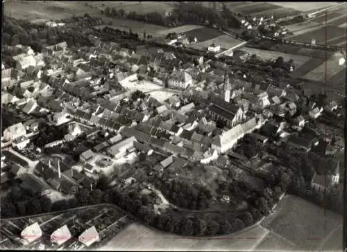 Ak Bad Königshofen im Grabfeld Unterfranken, Fliegeraufnahme