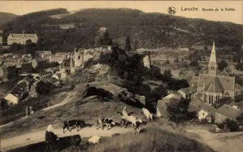 Ak Laroche La Roche en Ardennes Wallonien Luxemburg, Schäfchen, Kirche, Ruine, Landschaft, hügeli