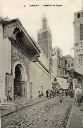 Ak Tanger Marokko, Grande Mosquée, Straße mit Menschen und Pferden,  Architektur
