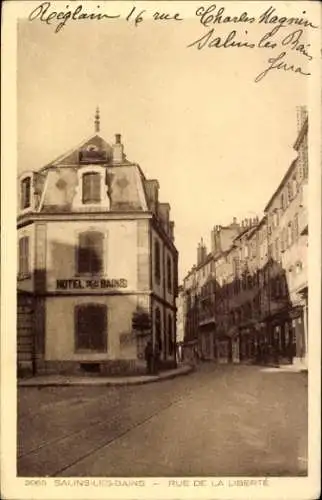 CPA Salins-les-Bains Jura, Rue de la Liberté