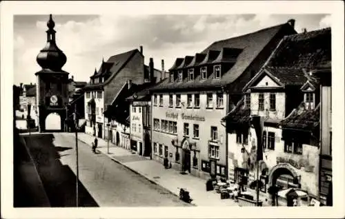 Ak Saalfeld an der Saale Thüringen, Kulm, Blick auf Straßenansicht, Gebäude im Altstadt-Stil,  Ar