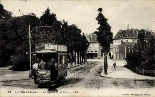 Ak Charleville Marne, Straße mit Straßenbahn, Schilder 'POTAGES MAGGI', Bäume, Häuser