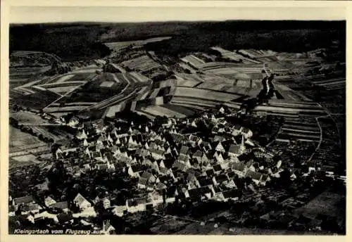 Ak Kleingartach Eppingen in Baden, Luftaufnahme von  Felder und Häuser