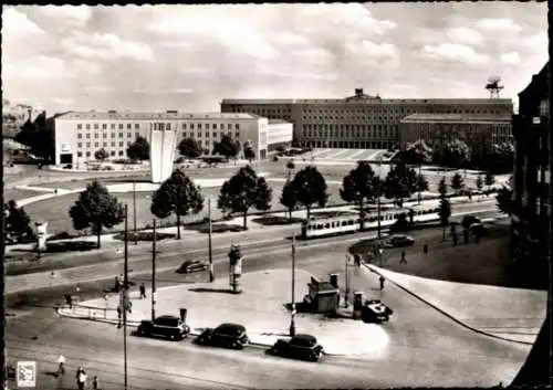 Ak Berlin Tempelhof, Platz der Luftbrücke