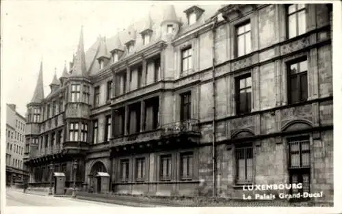 Ak Luxembourg Luxemburg, Großherzogliches Palais