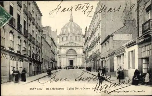 Ak Nantes Loire Atlantique, Eglise Notre-Dame, Rue Mazagran