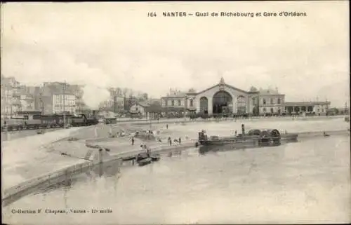 Ak Nantes Loire Atlantique,  Quai de Richebourg, Gare d'Orléans,  Bahn- und Hafenansicht
