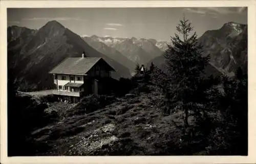 Ak Mayrhofen im Zillertal Tirol, Berglandschaft, Hütte