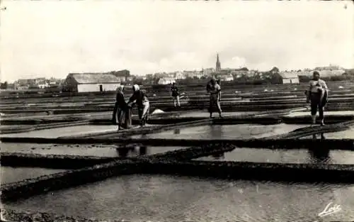 Ak Carnac Plage Morbihan, Salzfelder, Salinen von Bréno