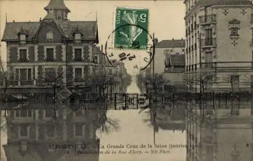 Ak Alfortville Val de Marne, Grande Crue de la Seine, Rue d'Ivry, Hochwasser