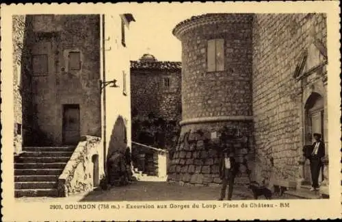 Ak Gourdon Alpes Maritimes, Historische Gebäude, enge Gassen, steinerne Architektur, Ausblick