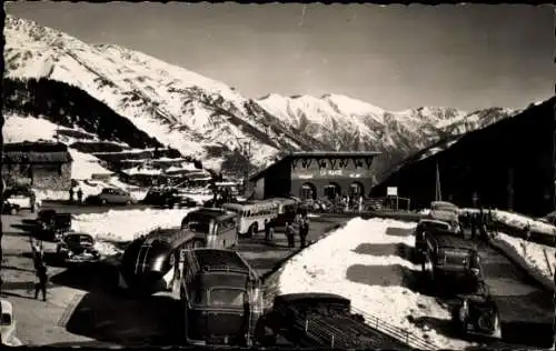 Ak Auron Alpes-Maritimes, Berglandschaft, Restaurant La Ruade, viele Fahrzeuge