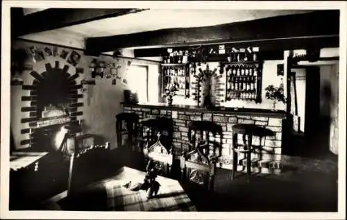 Ak Èze Alpes Maritimes, Interieur du Bar Troubadour