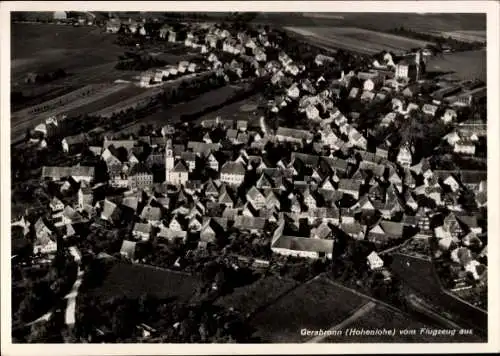 Ak Gerabronn in Württemberg, Luftaufnahme von  Hohenlohe, viele Häuser, idyllische Landschaft