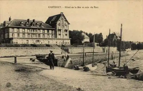Ak Carteret Manche, Hôtel de la Mer, Ecke vom Hafen, Schiffe, Spaziergänger