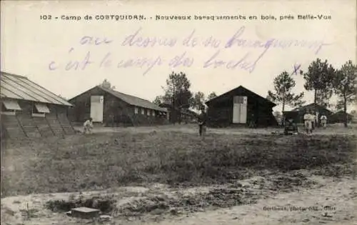 Ak Camp de Coëtquidan Morbihan,  neue Holzbaracken, Belle-Vue, Berthaux, Fotografie