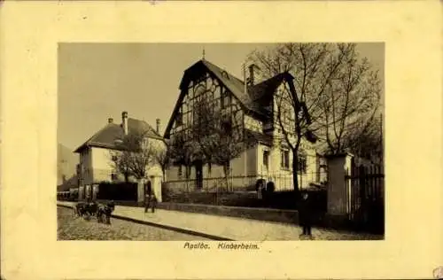 Ak Apolda in Thüringen,  Kinderheim,  Architektur, Bäume, Straße