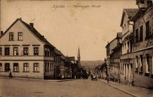 Ak Apolda in Thüringen, Stadtansicht, Dornburger Straße, Häuserzeilen, Kirchturm