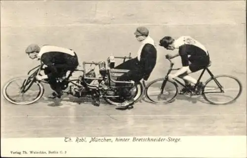 Ak Bahnradsport, Steherrennen, Th. Robl, München, hinter Bretschneider Stege, Schrittmacher