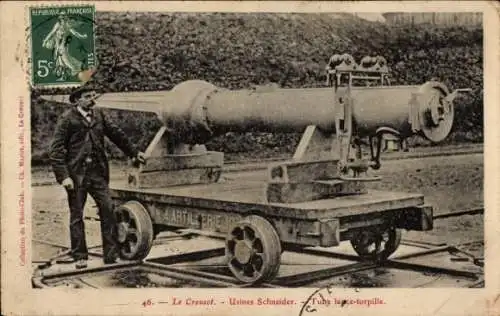 Ak Le Creusot Saône et Loire, Usines Schneider, Tube lance-torpille