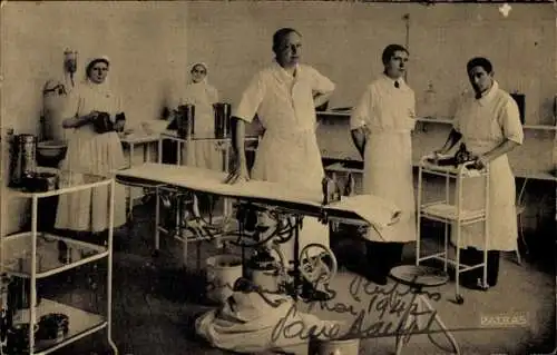 CPA Paris, Hopital-École de Societe de Secours aux blesses militaires, Salle d'Opérations