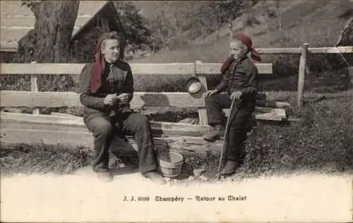 Ak Champéry Kanton Wallis, Frau und Tochter in schweizerischer Tracht