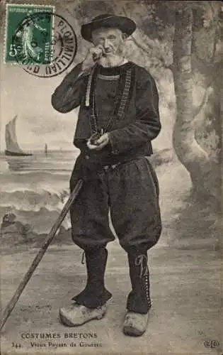 Ak Gouarec Côtes d'Armor, Mann in bretonischer Tracht