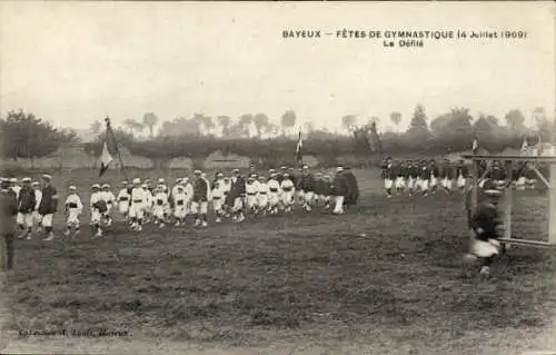 Ak Bayeux Calvados, Turnfest 1909, Einmarsch