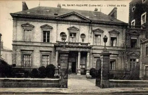 CPA Saint-Nazaire Loire Atlantique, Hôtel de Ville