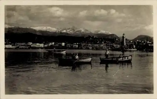 Ak Karlsbad, Ruderboote auf See, Ort, Berge