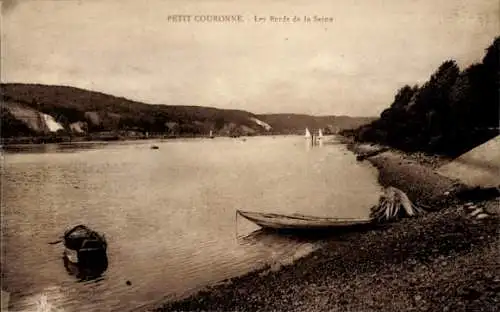 Ak Petit Couronne Seine Maritime, Seitenansicht der Seine, Boot am Ufer, ruhige Landschaft