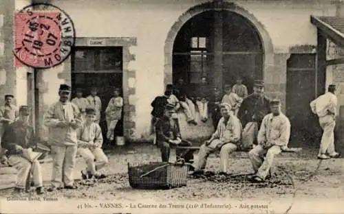 Ak Vannes Morbihan, Caserne des Trente, 116. Infanterie, Militärszenen,  