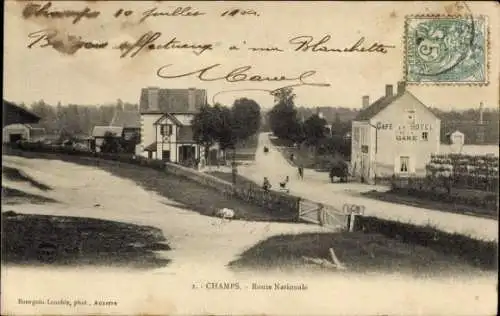 Ak Jonzac Frankreich, Schöne Landschaft, Dorfstraße, Ein Cafe und Hotel, Alte 