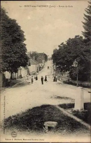 CPA Vaudrey Jura, Route de Dole