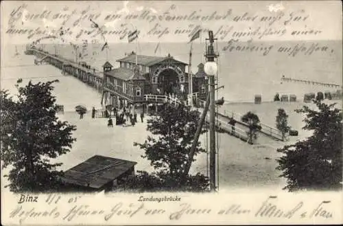 Ak Seebad Binz auf Rügen, Landungsbrücke, Fahnen