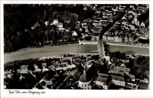 Ak Bad Tölz in Oberbayern, Luftaufnahme von  Stadtansicht, Flusslandschaft