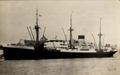 Ak Frachtschiff im Hafen