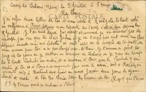 CPA Un coin de Campement, Passage d'un Aéroplane