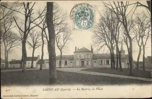 Ak Saint Mesmin Loiret, Mairie von Saint-Ay, la Place,  Gebäude, Bäume im Vordergrund