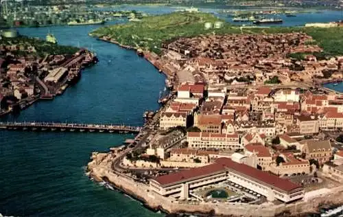 Ak Curaçao Niederländische Antillen Karibik, Luftaufnahme von  Hotel Intercontinental, Hafen, Sta