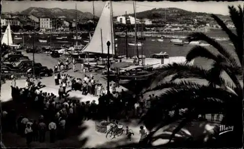 Ak Sanary sur Mer Var, Hafen, Boulespiel