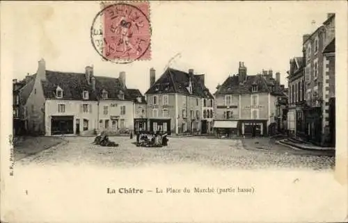 Ak La Châtre Indre, Marktplatz,  Gebäude, Menschen am Markt, Poststempel