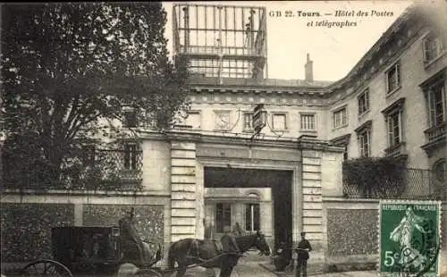 Ak Tours Indre et Loire, Hôtel des Postes, Pferdewagen,  Architektur, französische Republik