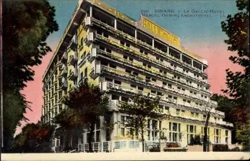Ak Dinard Ille et Vilaine, Le Gallic Hotel, Architektur von Marcel Oudin, farbenfroh, 5-stöckiges