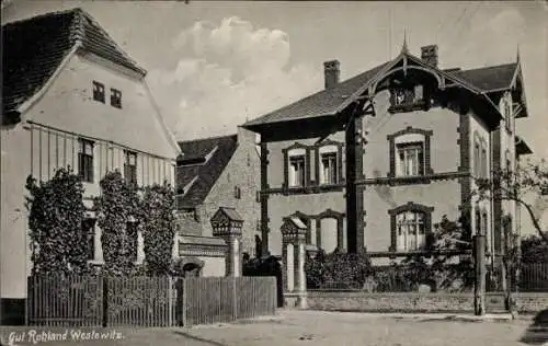 Ak Westewitz Großweitzschen in Sachsen, Gut Rohland, Wohnhaus, zwei Gebäude, Hofeinfahrt,  Archit