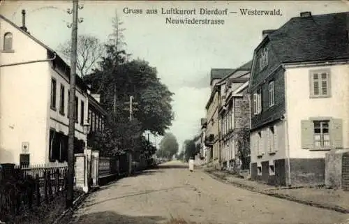 Ak Dierdorf im Westerwald, Gruß aus  Luftkurort, Neuwiederstraße, ruhige Straße, Häuser