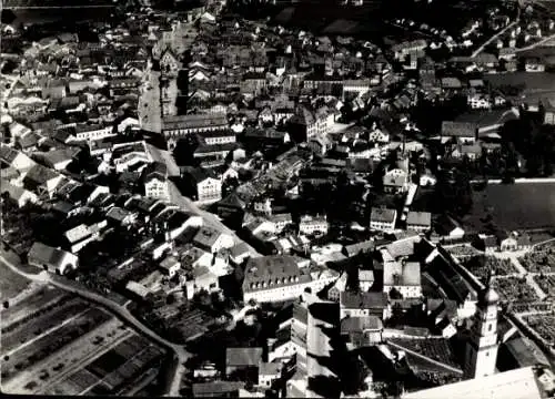 Ak Deggendorf im Bayerischen Wald Niederbayern, Fliegeraufnahme der Stadt