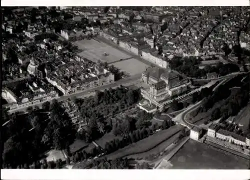 Ak Kassel in Hessen, Blick auf die Stadt Kassel mit dem Friedrichsplatz und dem Städtebauliche...