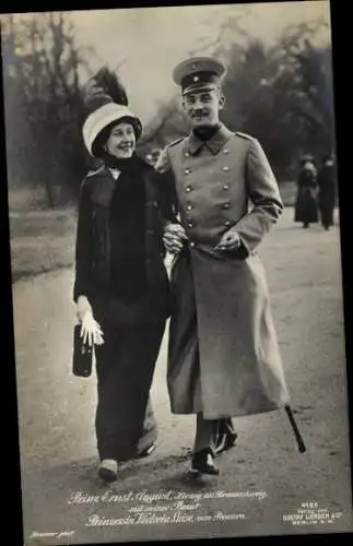 Ak Prinz Ernst August, Herzog von Braunschweig mit Braut Prinzessin Victoria Luise, Liersch 4121